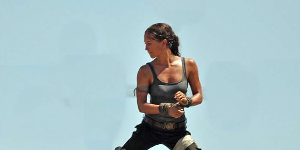 Alicia Vikander aparece como Lara Croft nas primeiras fotos do set de Tomb Raider!