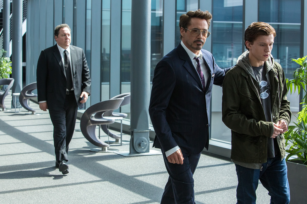 Peter Parker e Tony Stark aparecem em nova foto de Homem-Aranha: De Volta ao Lar!