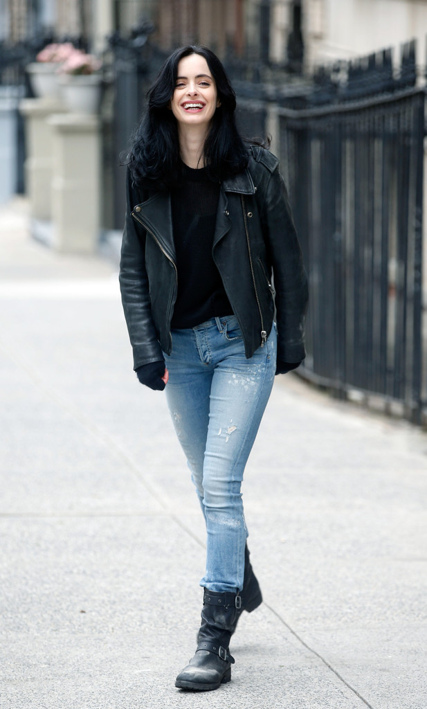 Krysten Ritter aparece em fotos do set da segunda temporada de Jessica Jones!