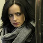 Jessica Jones aparece com novo figurino em novas fotos do set da segunda temporada!