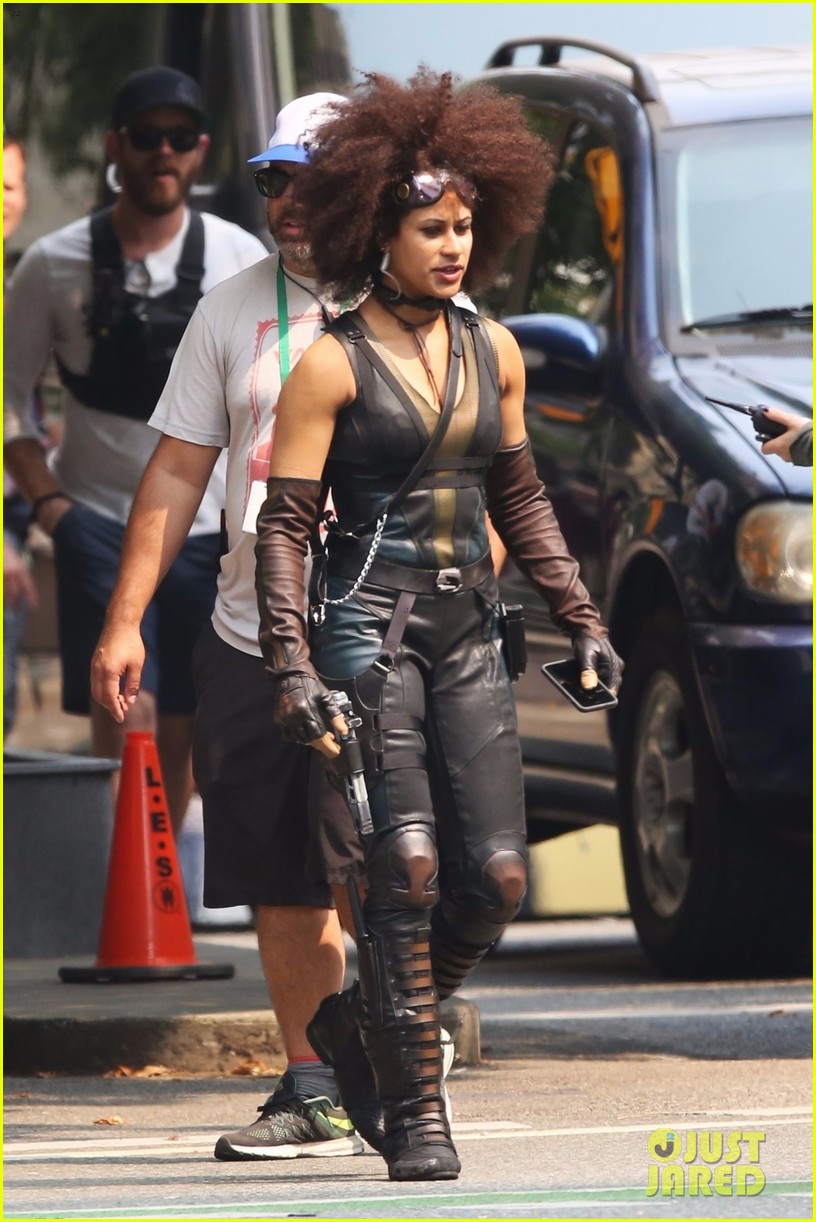 Josh Brolin e Zazie Beetz aparecem em novas fotos do set de Deadpool 2!