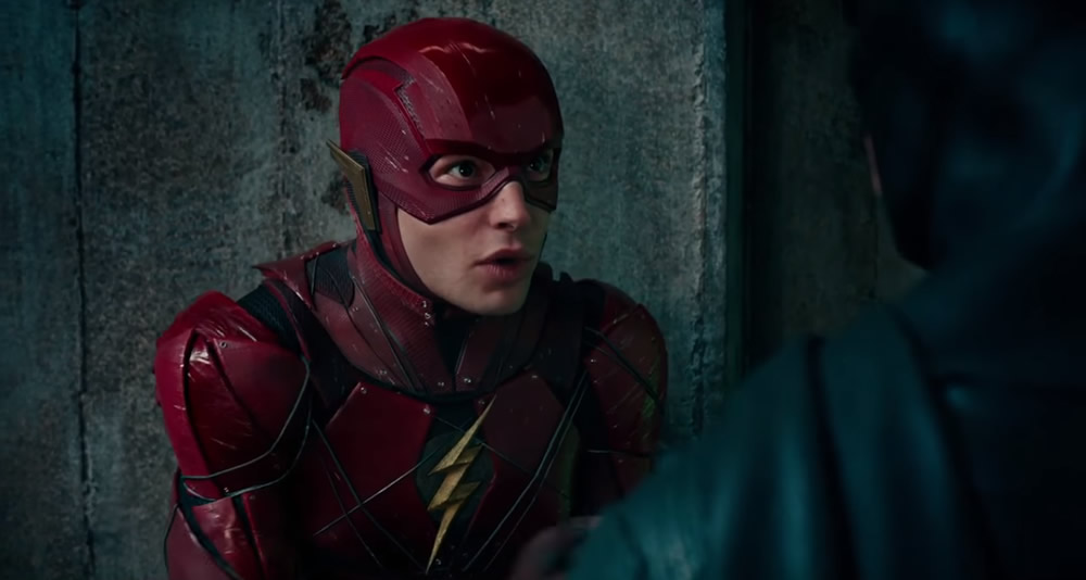 Novo clipe de Liga da Justiça mostra o Batman dando conselho para o Flash!