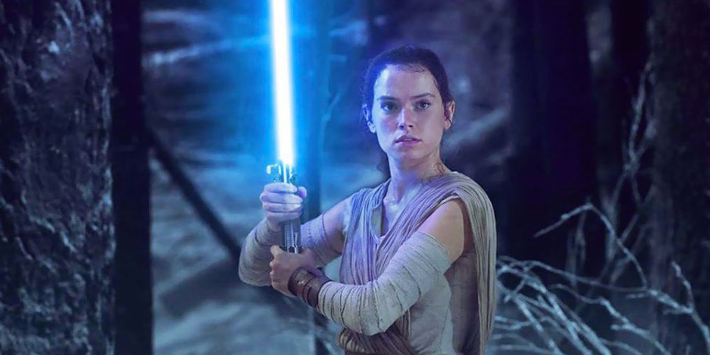 Nova sinopse de Star Wars: Os Últimos Jedi indica que Rey pode ir para o lado sombrio!