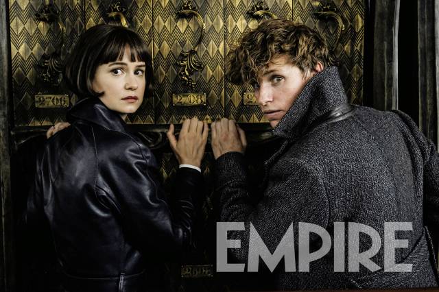 Newt reencontra Jacob em uma nova imagem de Animais Fantásticos: Os Crimes de Grindelwald!