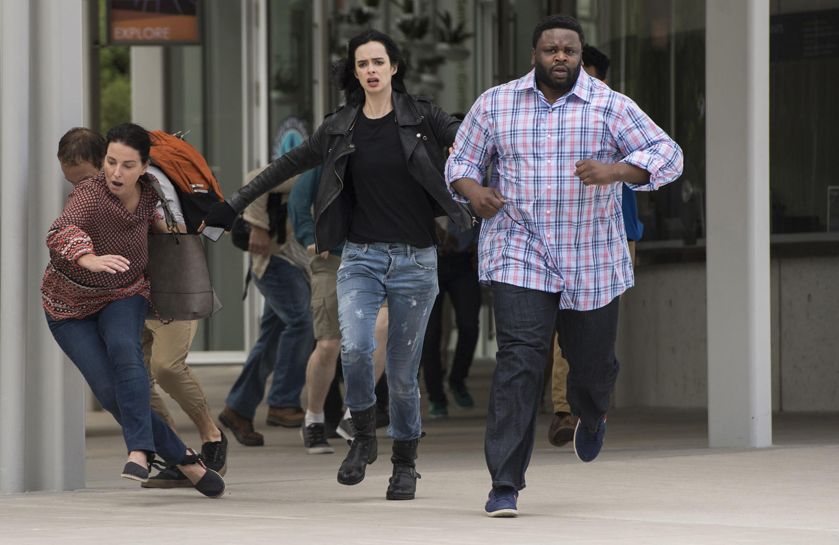 Elenco de Jessica Jones falam sobre a segunda temporada em featurette!