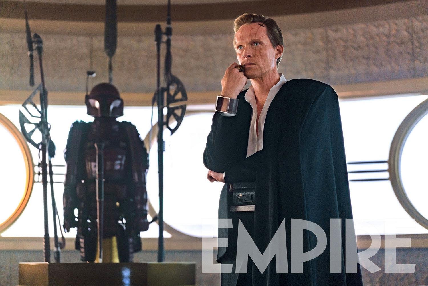 Novas imagens de Han Solo: Uma História Star Wars traz Paul Bettany como o vilão Dryden Vos!