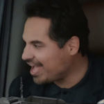 Luis fica impressionado em cena do novo comercial de Homem-Formiga e a Vespa!