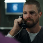 Oliver Queen tenta sobreviver na prisão no trailer da sétima temporada de Arrow!
