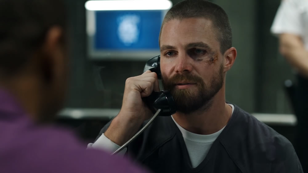 Oliver Queen tenta sobreviver na prisão no trailer da sétima temporada de Arrow!